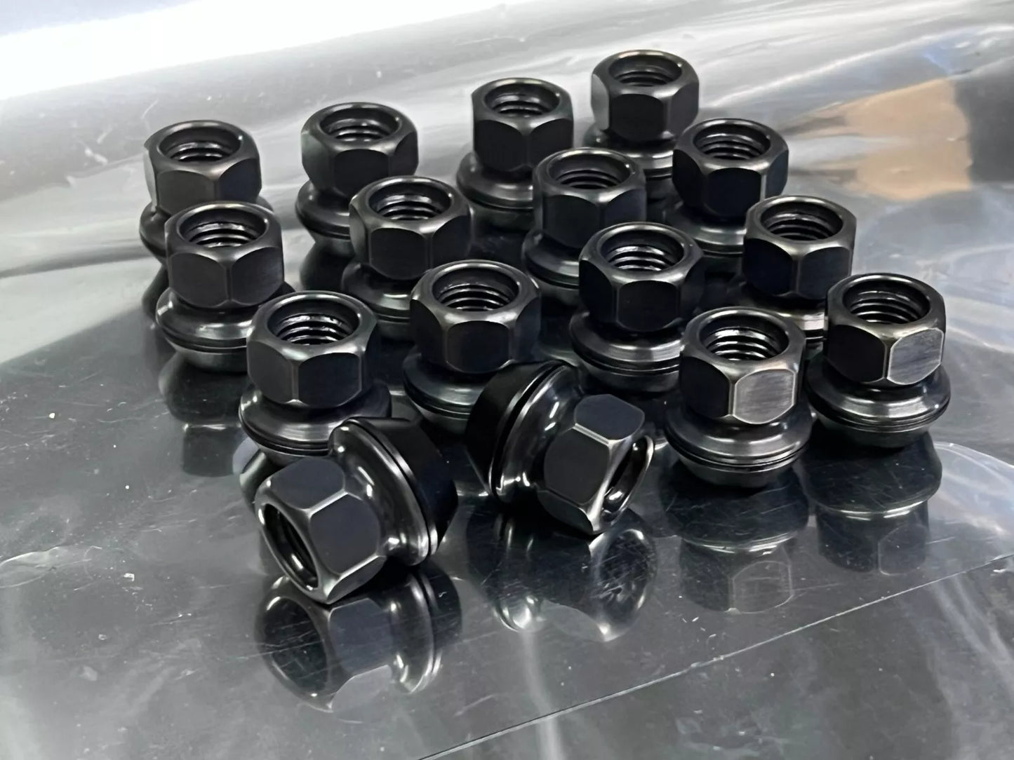 20x Black Titanium Lug Nut 12x1.5 Rotating Floating Seat 60deg HEX17