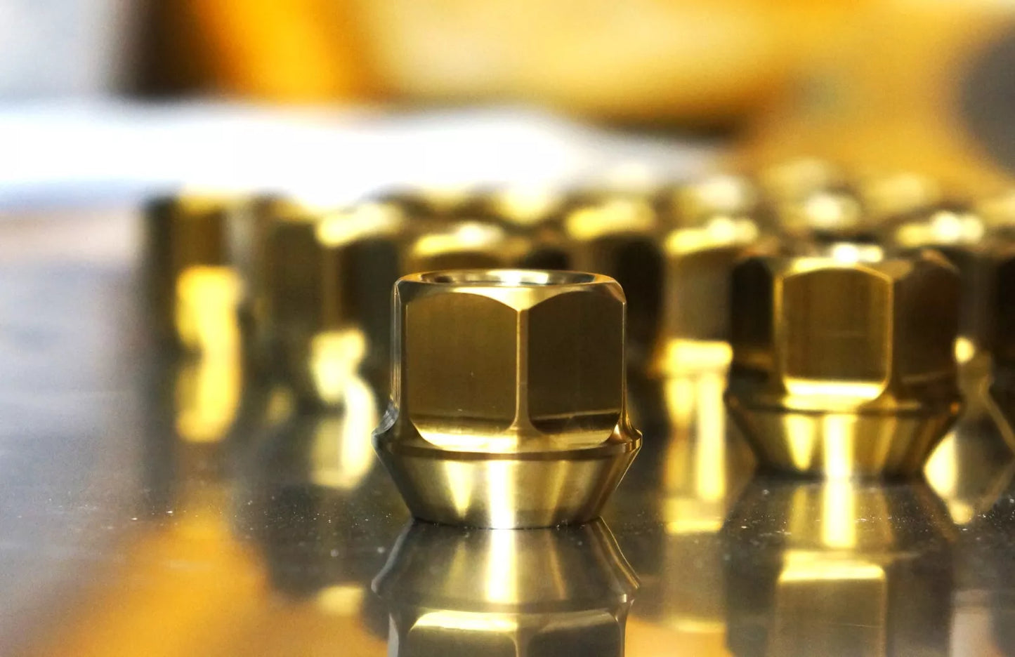 20x Set Gold Titanium Lug Nut M14x1.5 19mm HEX 60 Degree Acorn
