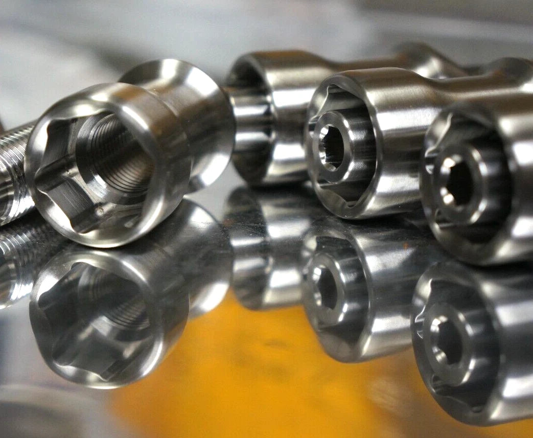 41pcs Locking M14x1.5 R13 75mm Titanium Lug stud conversion kit Audi