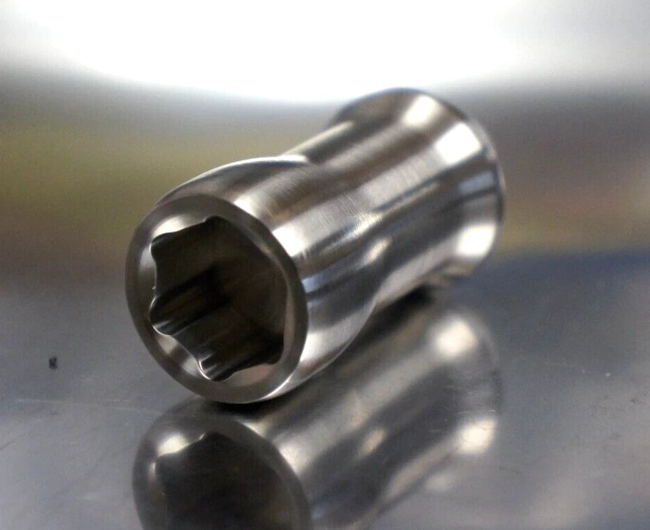 Locking 24x set Closed Titanium Lug Wheel Nut 14x1.5 60deg Acorn