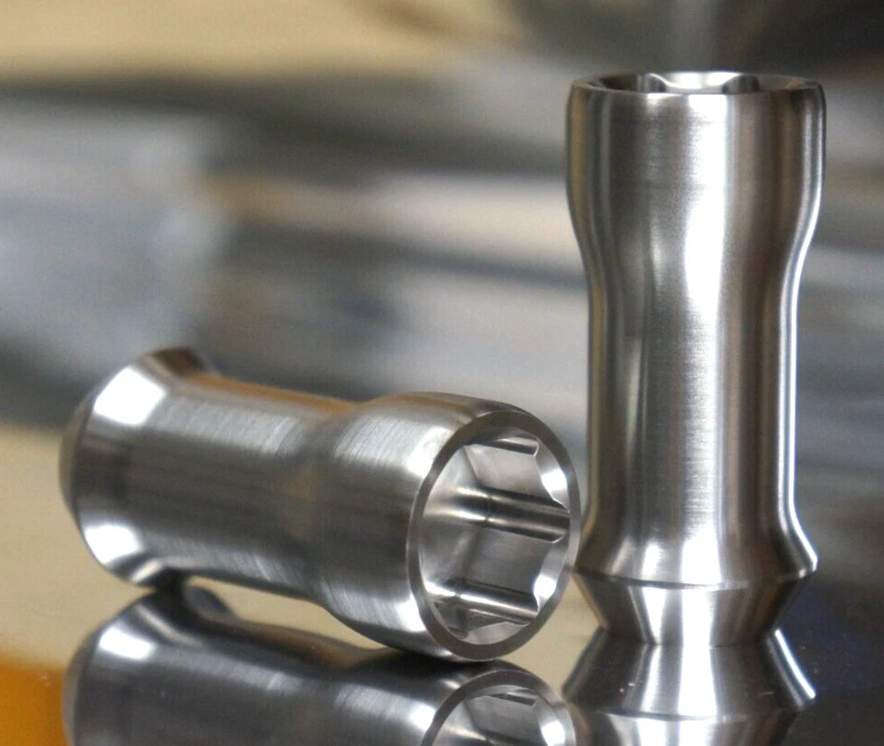 Locking 24x set Closed Titanium Lug Wheel Nut 14x1.5 60deg Acorn