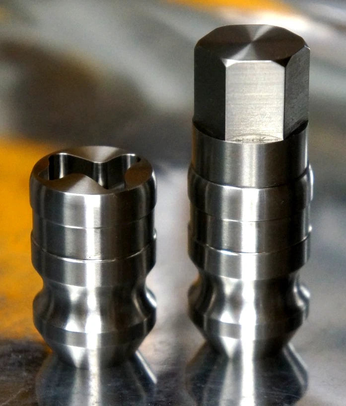 4pcs 1 key set Titanium Locking Lug Nut 12x1.5 12x1.25 1/2-20 60 Acorn