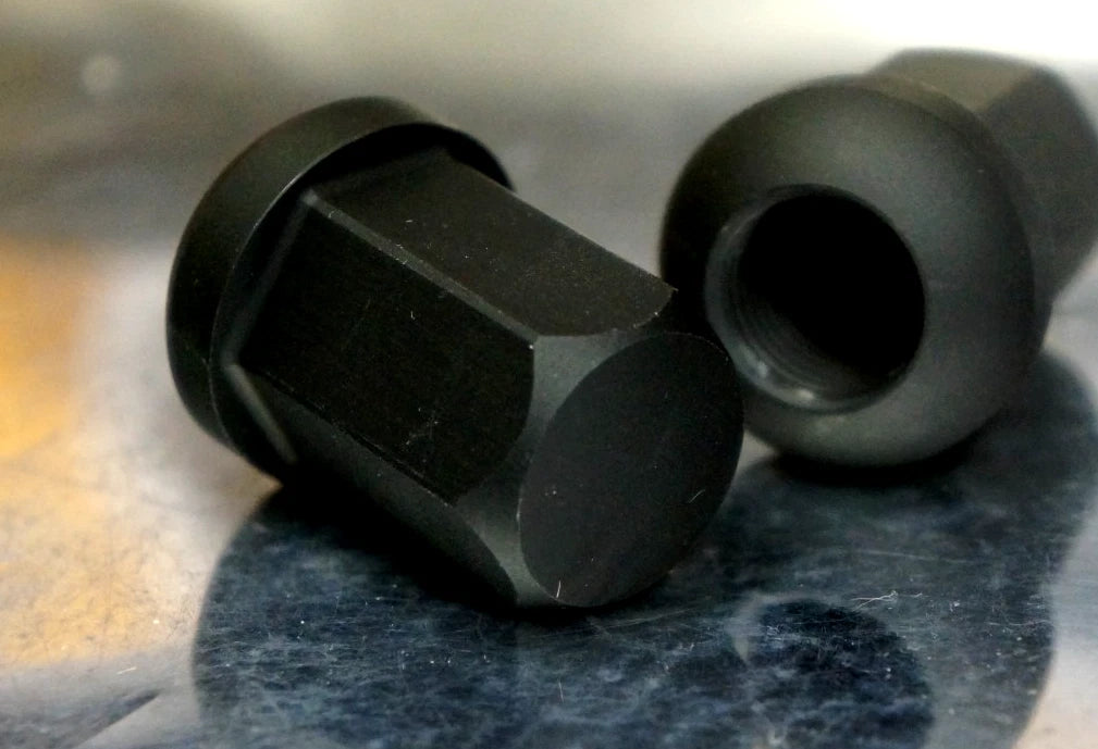 20 pcs Porsche M14x1.5 Black Alloy Wheel Lug Nut Set