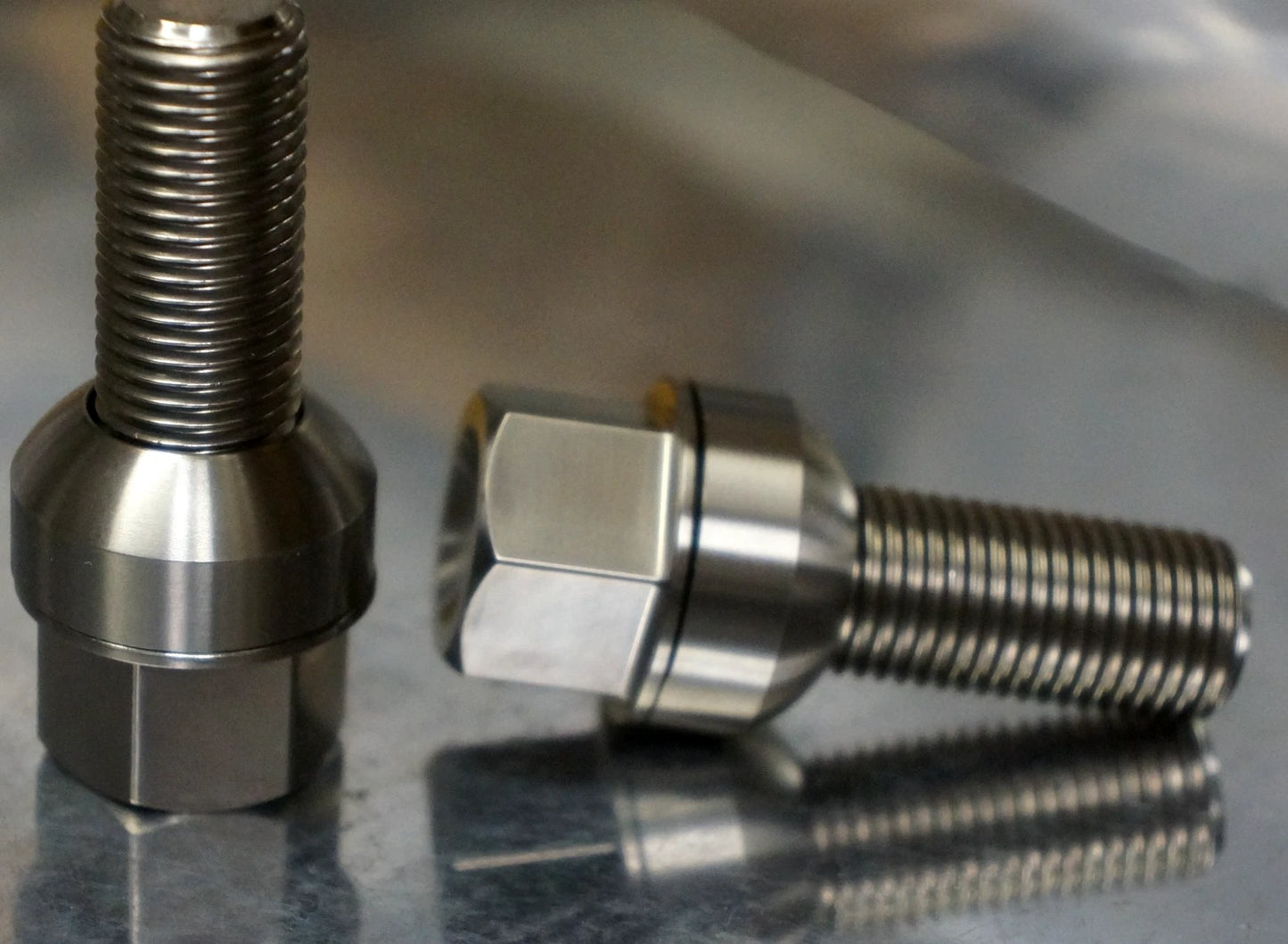 20 pcs Porsche Titanium Lug Bolts M14x1.5
