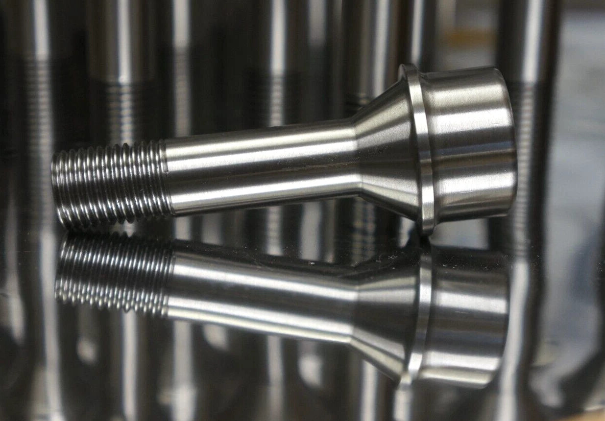 20x Ferrari Titanium Lug Bolts 52 mm 17 mm inner HEX 14x1.5 Set